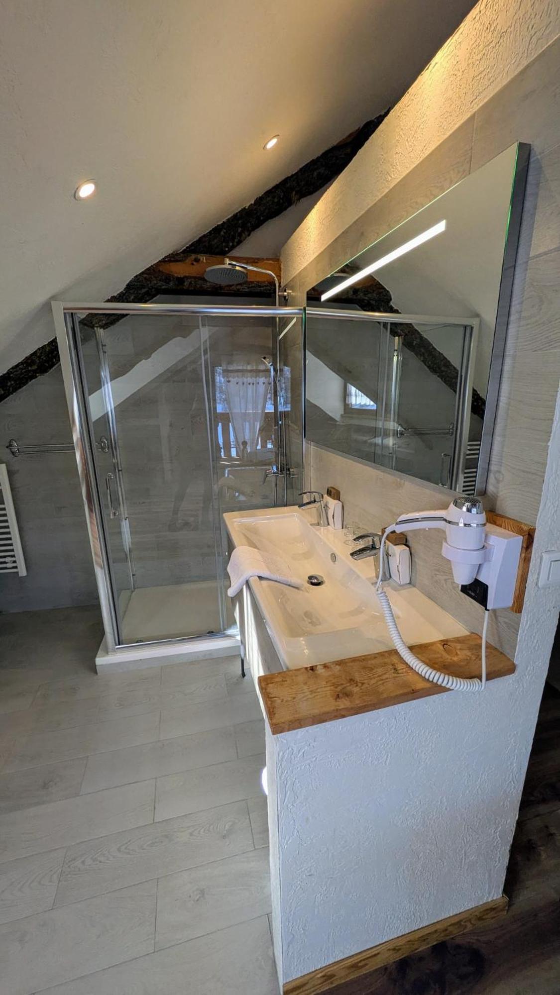 Le Bataclan Hotel Auron Exterior photo
